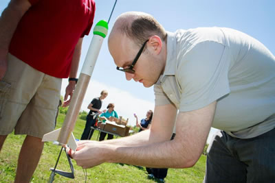 Ed Graef prepares his rocket for launch.